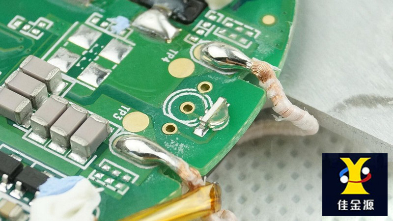 關(guān)于焊點產(chǎn)生空洞的原因有哪些？