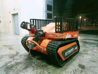 消防滅火機(jī)器人 （第3代，油動(dòng)液壓，帶水帶框）